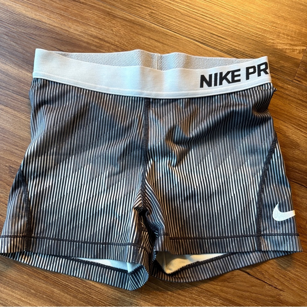Nike Pro Athletic Shorts - Gray and Black
